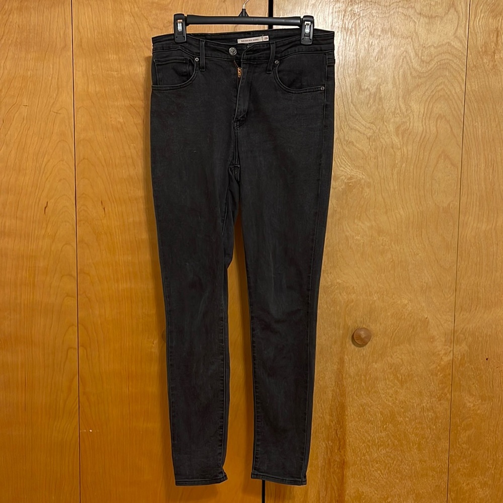 Levi’s 721 Black High Rise Skinny Jeans - Size W29 L30
